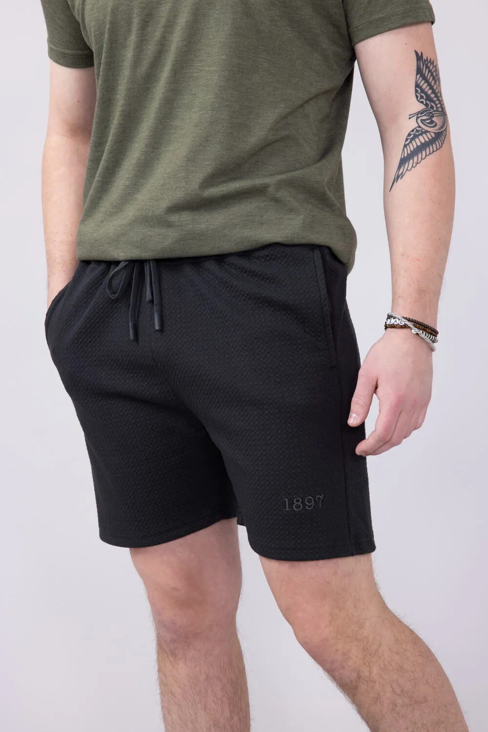 1897 Active Diamond Stretch Shorts for Men in Charcoal | MP923-CHARCOAL