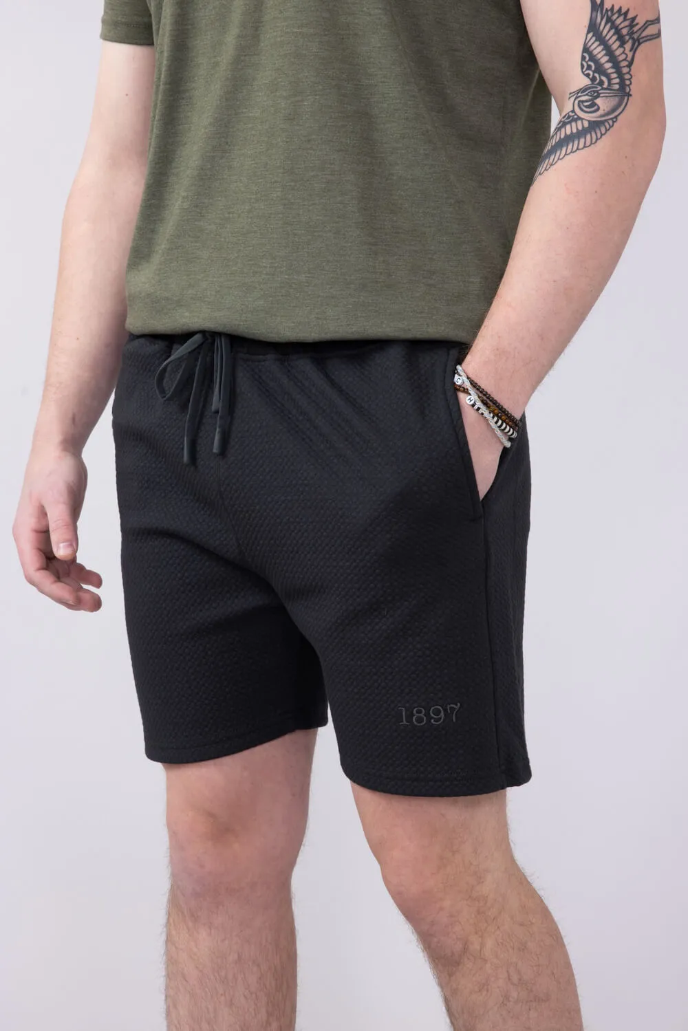 1897 Active Diamond Stretch Shorts for Men in Charcoal | MP923-CHARCOAL