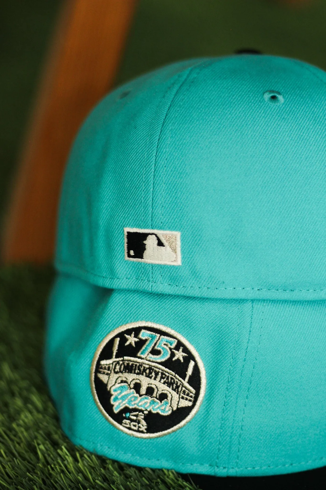 1985 CHICAGO WHITE SOX TEAL FITTED W/ GREY UNDER VISOR