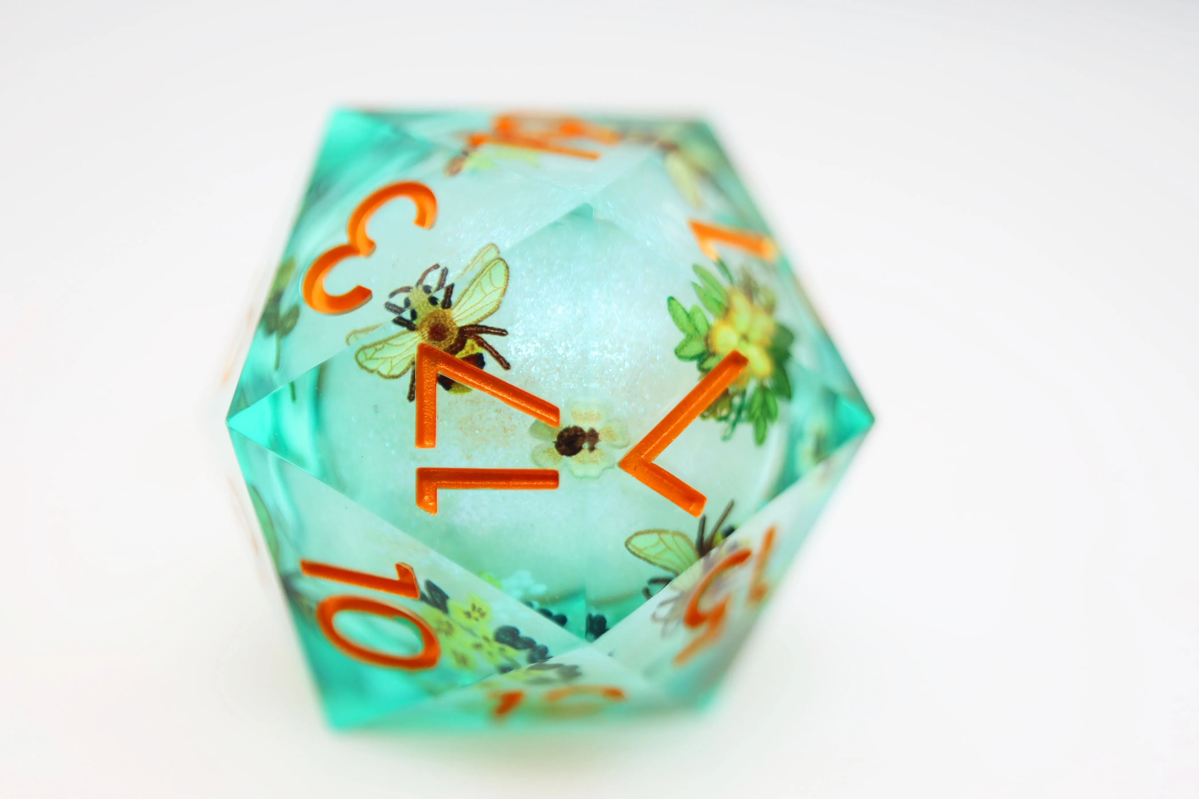 33mm Sharp Edge Liquid Core D20 - Almond Blossoms