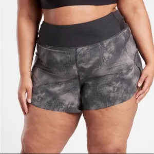 Athleta Run With It Printed Nebula Black Athletic Shorts NWT 1X
