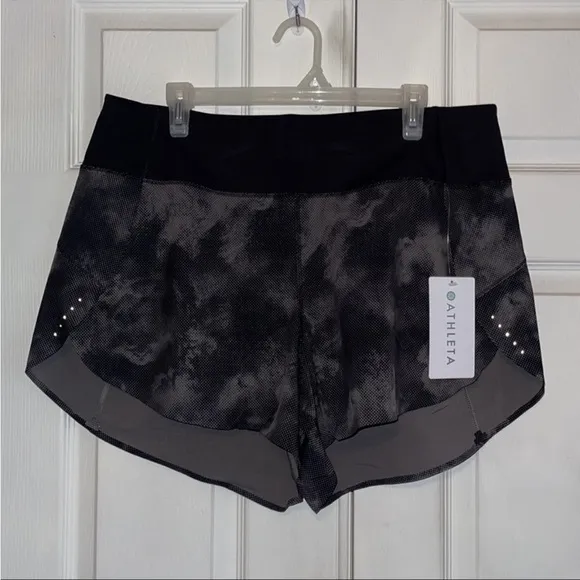 Athleta Run With It Printed Nebula Black Athletic Shorts NWT 1X