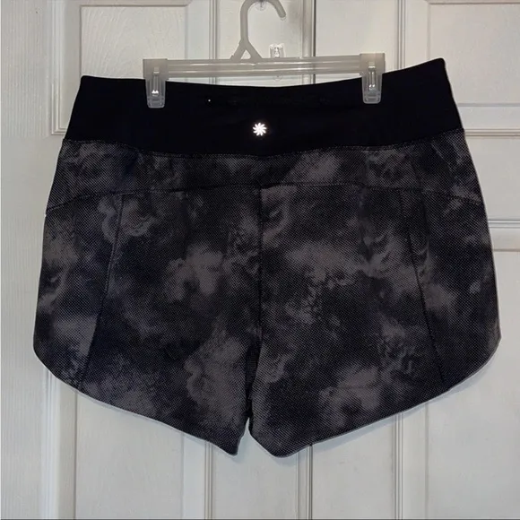 Athleta Run With It Printed Nebula Black Athletic Shorts NWT 1X