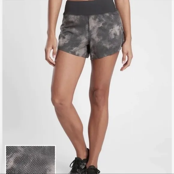 Athleta Run With It Printed Nebula Black Athletic Shorts NWT 1X