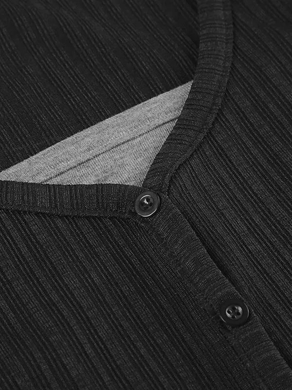 Black 2000s fake two-piece knit long-sleeved shirt