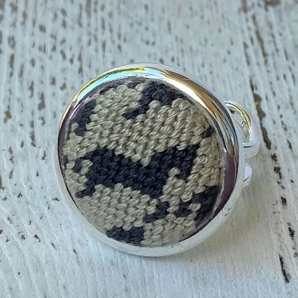 Black and Tan Horse Houndstooth Needlepoint Ring