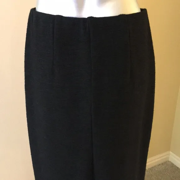 CUT LOOSE | Textured Midi Skirt