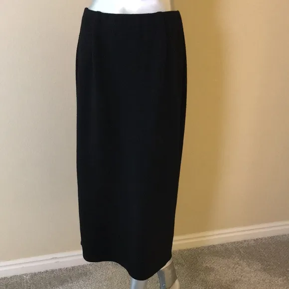 CUT LOOSE | Textured Midi Skirt