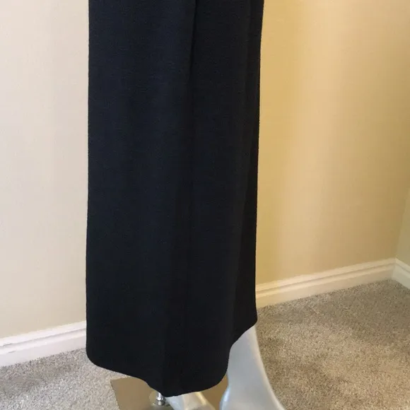 CUT LOOSE | Textured Midi Skirt
