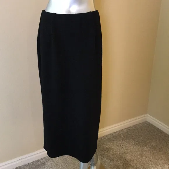CUT LOOSE | Textured Midi Skirt