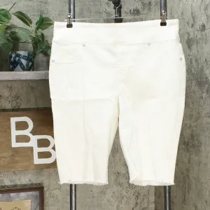 DG2 by Diane Gilman Classic Stretch Pull On Bermuda Shorts Ivory XL