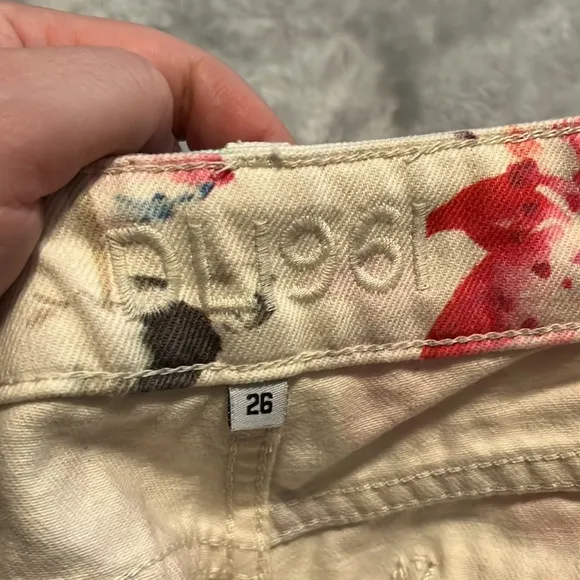 DL1961 Ivy Carnival high rise shorts watercolor floral denim 26 new NWOT