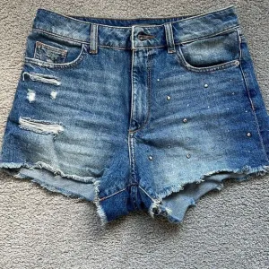 DL1961 Jean shorts great condition. Size 26