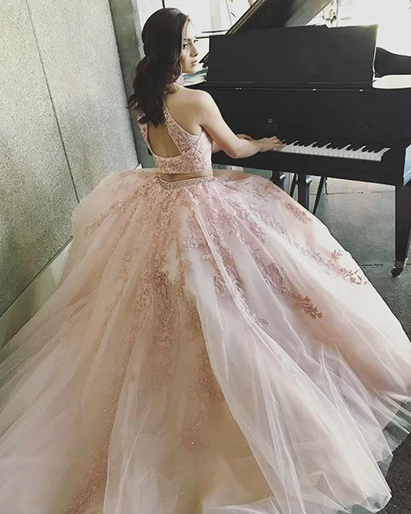 Elegant Two Pieces Prom Dresses with Halter Pink Long Lace Tulle Prom Gowns 2018 New Arrival