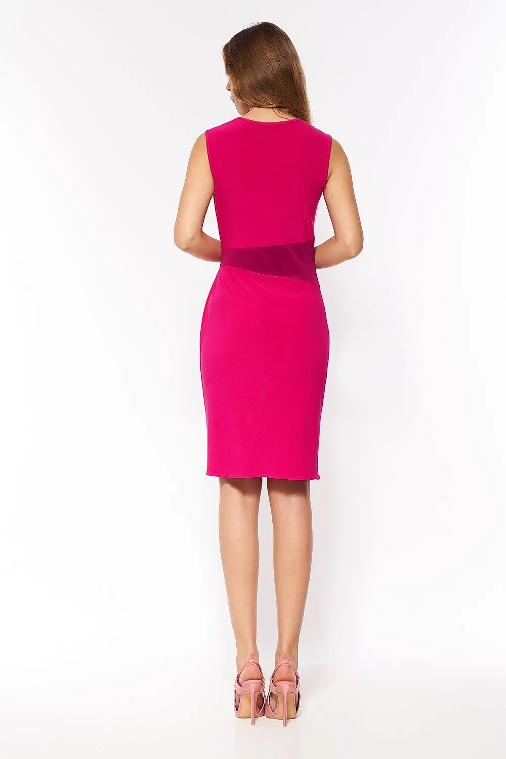 Elegant Waist-Defining Dress