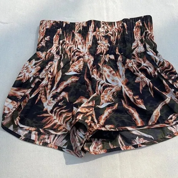 FREE PEOPLE Movement The Way Home Printed Shorts in Black Combo Sz S