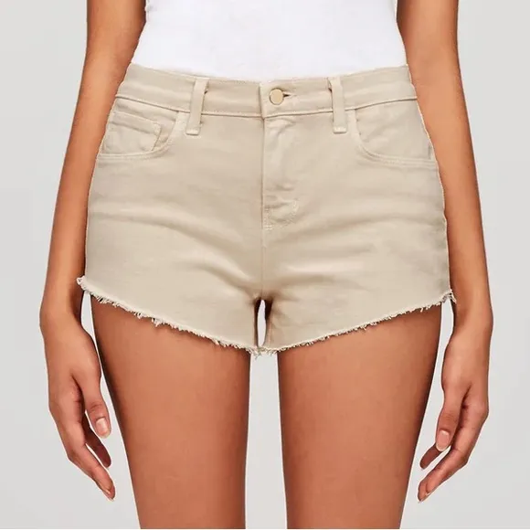 L'Agence Audrey Cut Off Cotton Shorts in Biscuit Mid Rise Size 31” Waist Beige