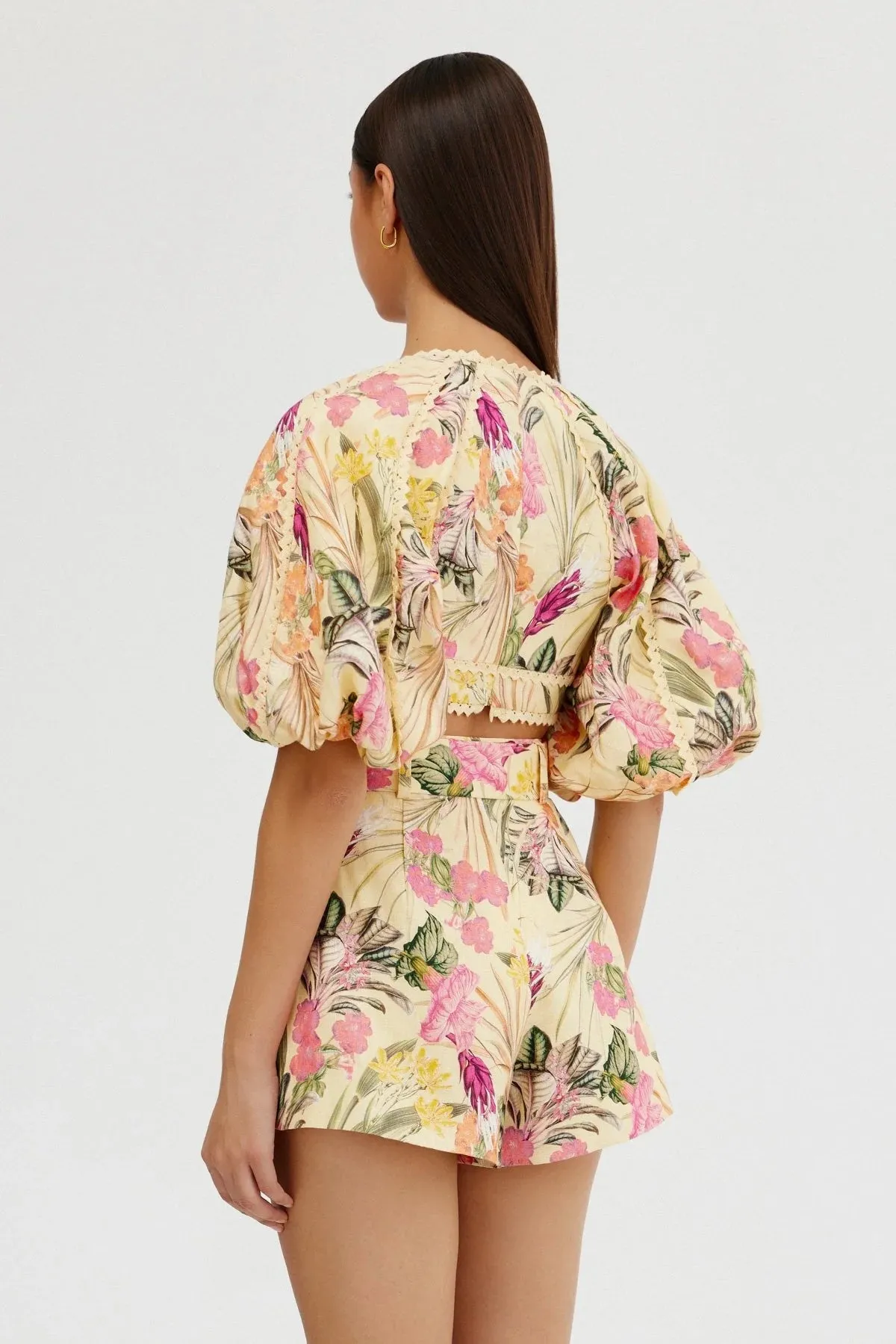 Lark Short HONEY BOTANICAL