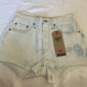 LEVIS 501 SHORTS