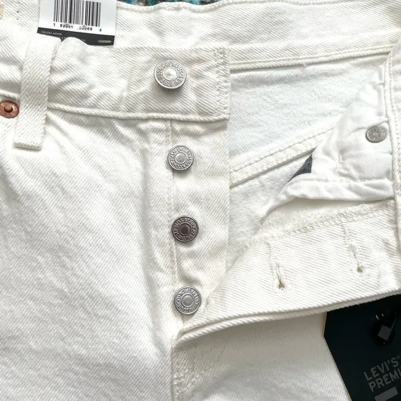 Levi’s 501 Women’s Mid-Rise White Shorts