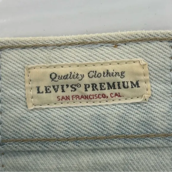 LEVI’s PREMIUM Wide-leg High-Rise Shorts