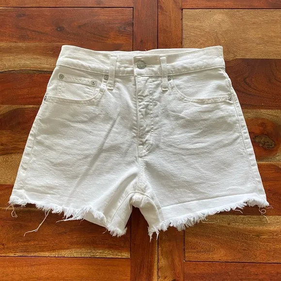 Madewell High-Rise Denim Shorts in Tile White