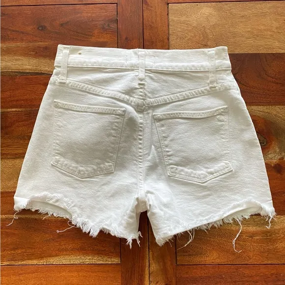 Madewell High-Rise Denim Shorts in Tile White