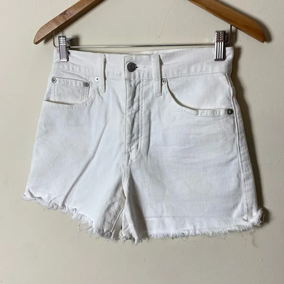 Madewell High-Rise Denim Shorts in Tile White