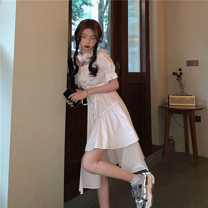 New Mini Design Irregular Bubble Sleeve Small Black Skirt