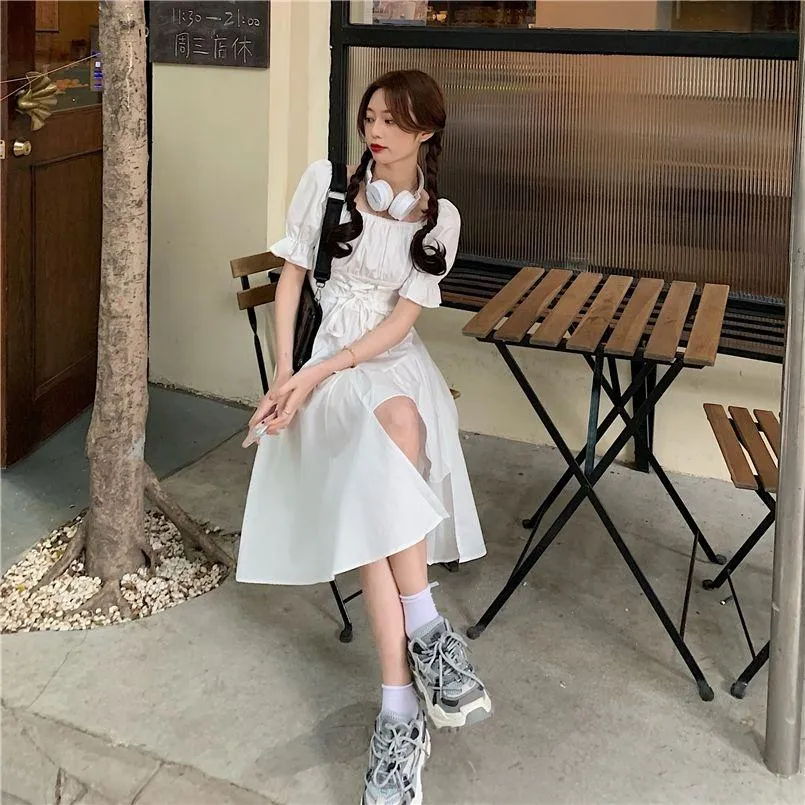 New Mini Design Irregular Bubble Sleeve Small Black Skirt