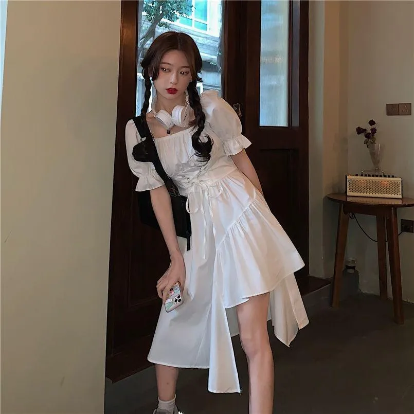 New Mini Design Irregular Bubble Sleeve Small Black Skirt