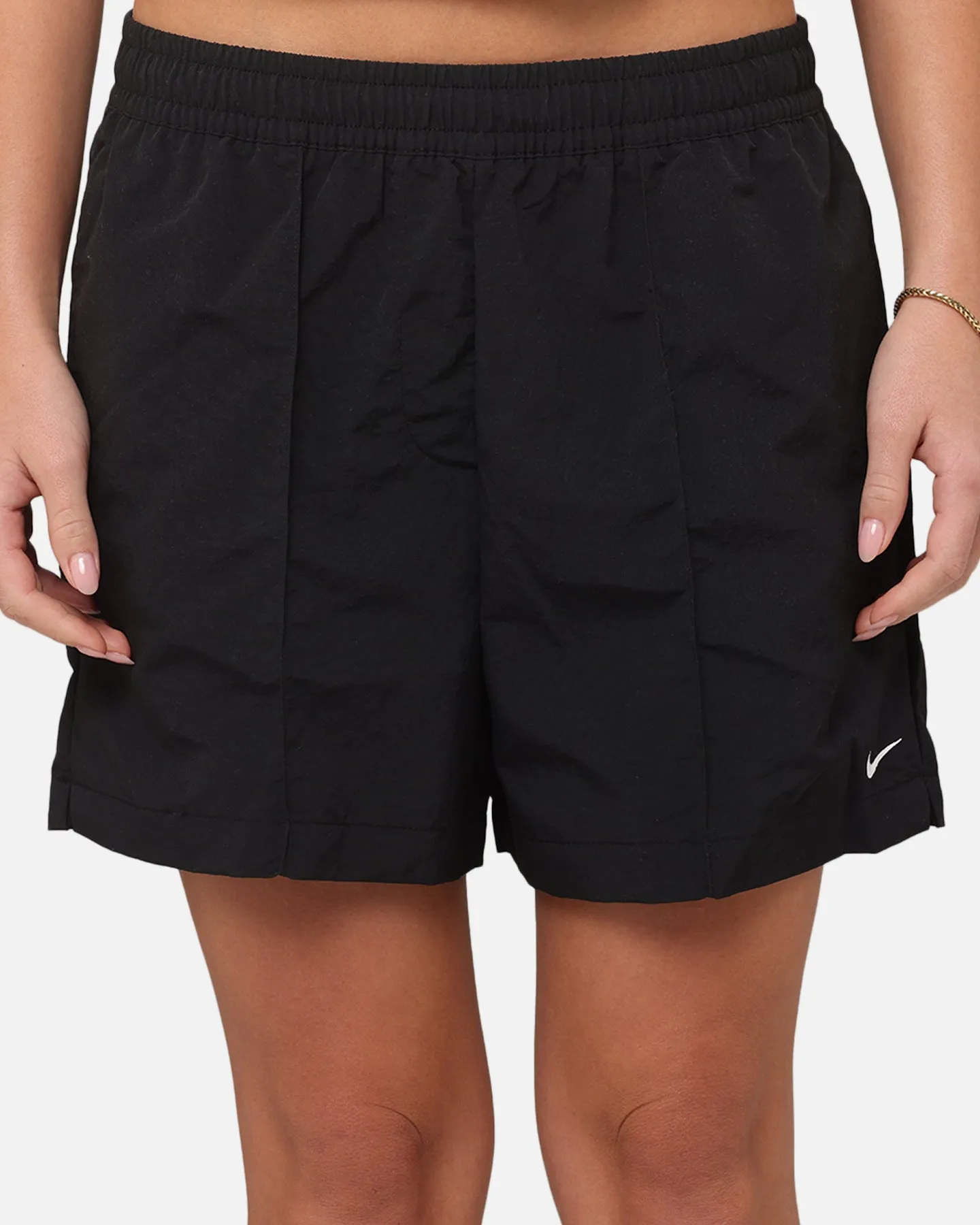 Nike Women's Sportswear Essentials Woven 5" Shorts Black/White