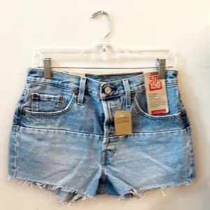 NWT LEVI’S 501 Mid Rise Raw hem denim shorts women size 28