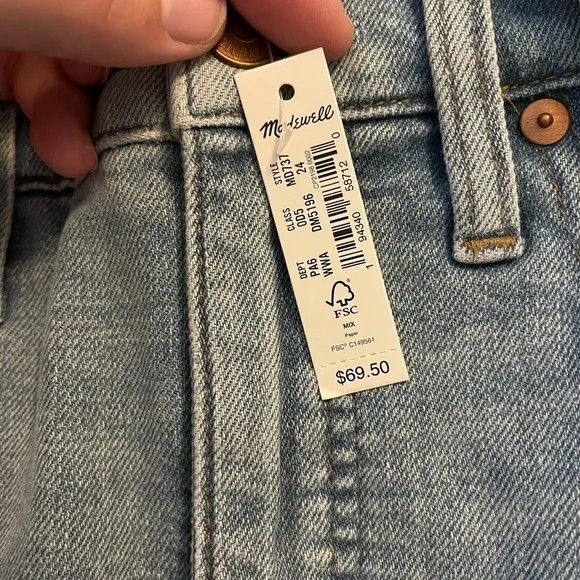 NWT MADEWELL High Rise Denim Shorts Raw Hem Light Wash, Size 24