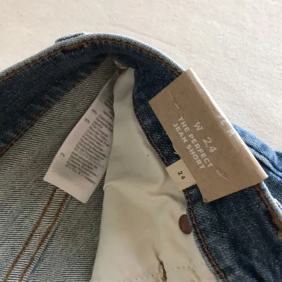 NWT Madewell Sz 24 THE PERFECT JEAN SHORT IN ELLACOTT WASH distressed light wash