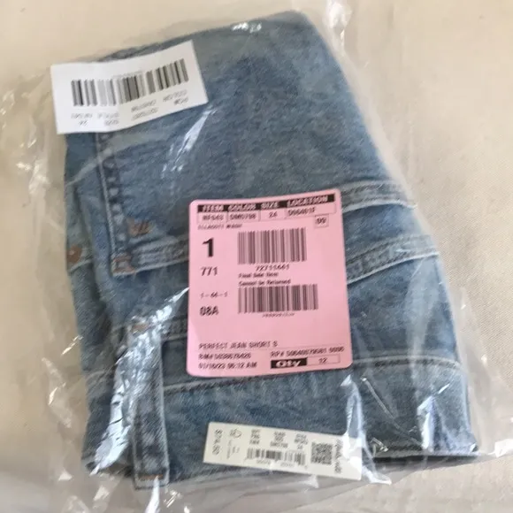 NWT Madewell Sz 24 THE PERFECT JEAN SHORT IN ELLACOTT WASH distressed light wash