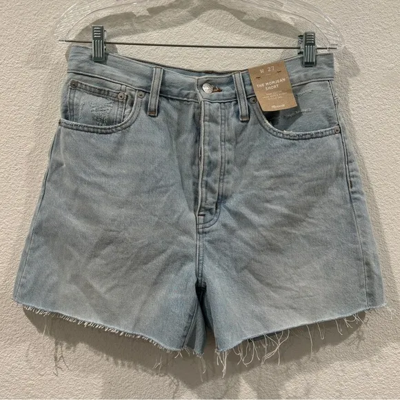 NWT Madewell The Mom Jean Button Fly Raw Hem Distressed Light Blue Shorts 27