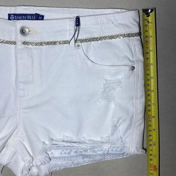 NWT Tractr Blu Basic Short with Faux Belt Women's Size 30