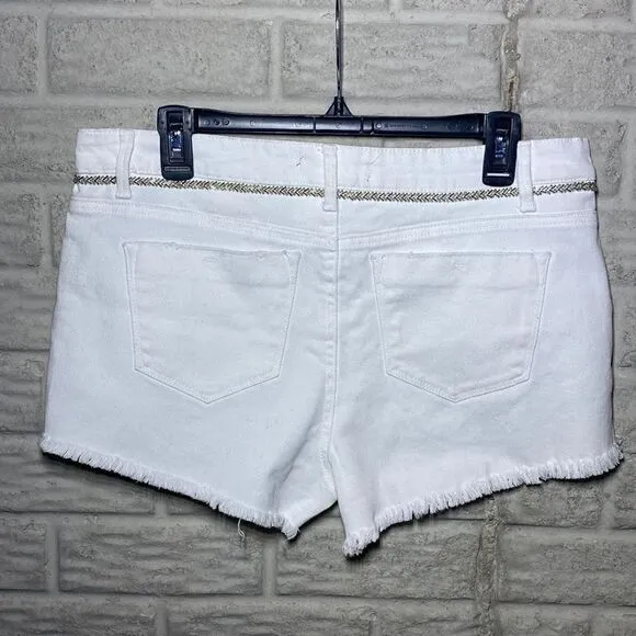 NWT Tractr Blu Basic Short with Faux Belt Women's Size 30