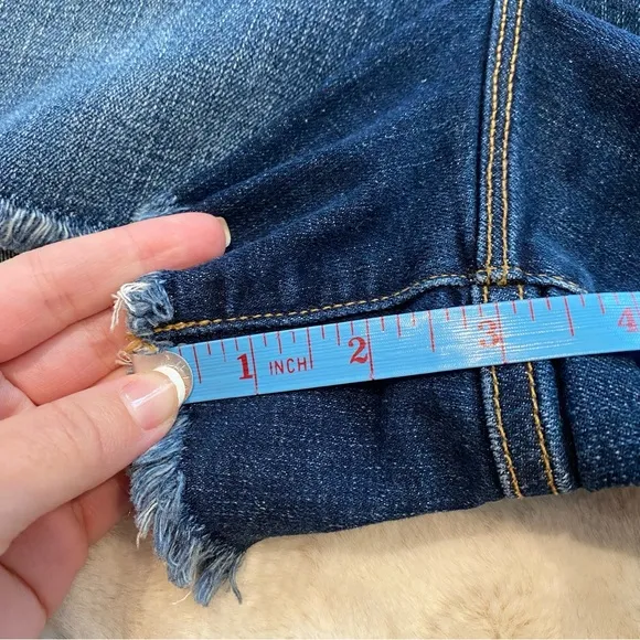 NWT(12) Good American Cut Off Denim Jean Short Distressed Blue Large Dark Wash