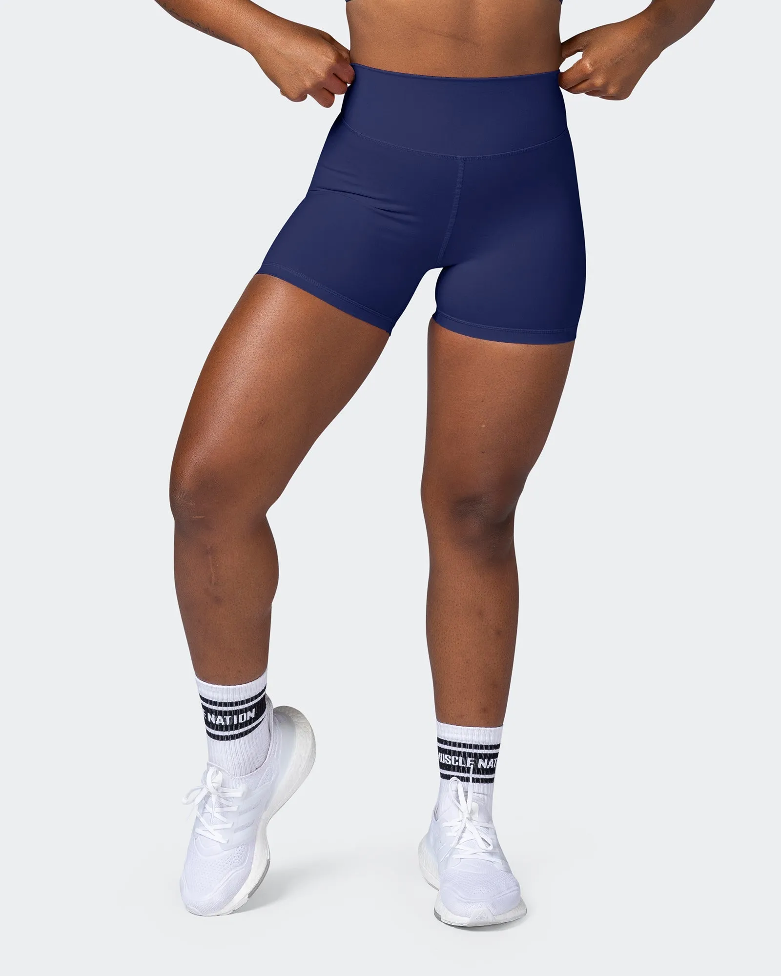 Signature Scrunch Midway Shorts - Ink