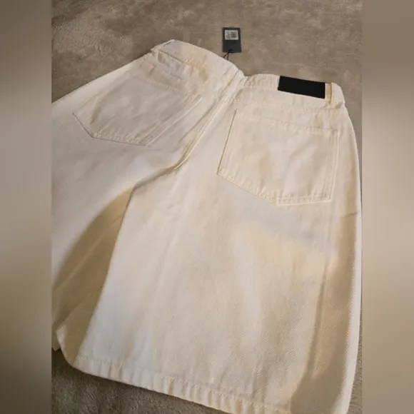 SIR The Label Classic Long Line Short White