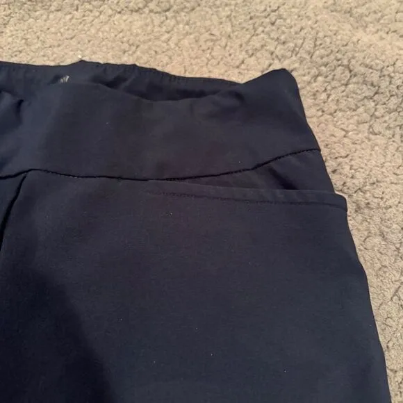 Tail Navy Shorts Size 6 Flat Front