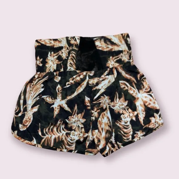 The way home shorts by Free People Movement in size small