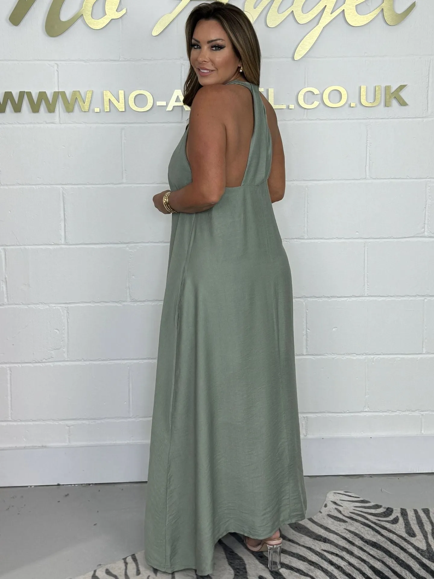Vanessa – Elegant Dress for Women