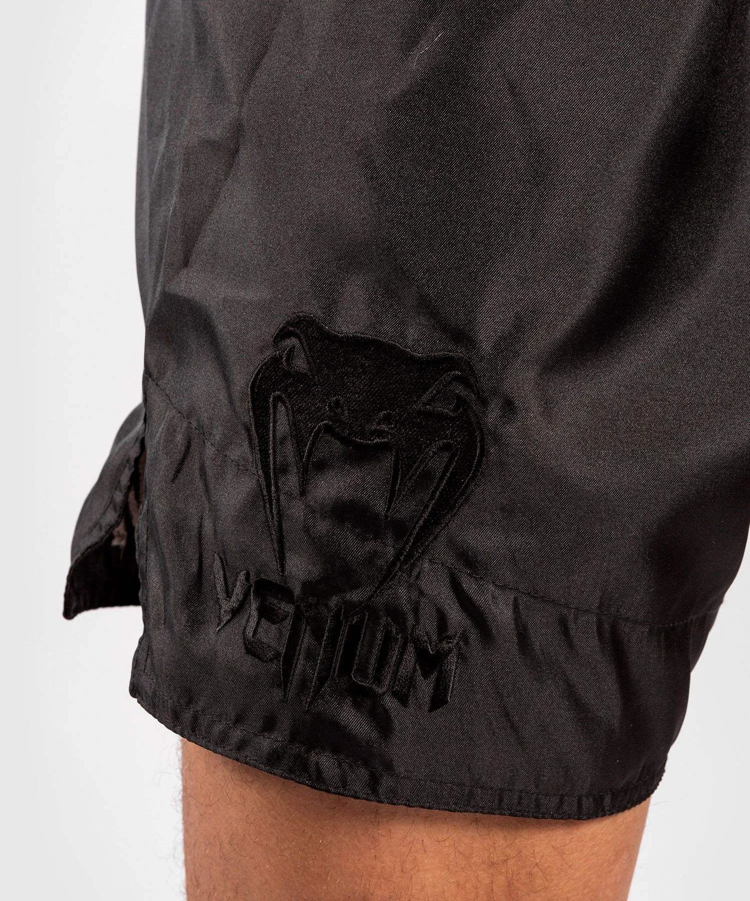 VENUM LOGOS MUAY THAI SHORTS
