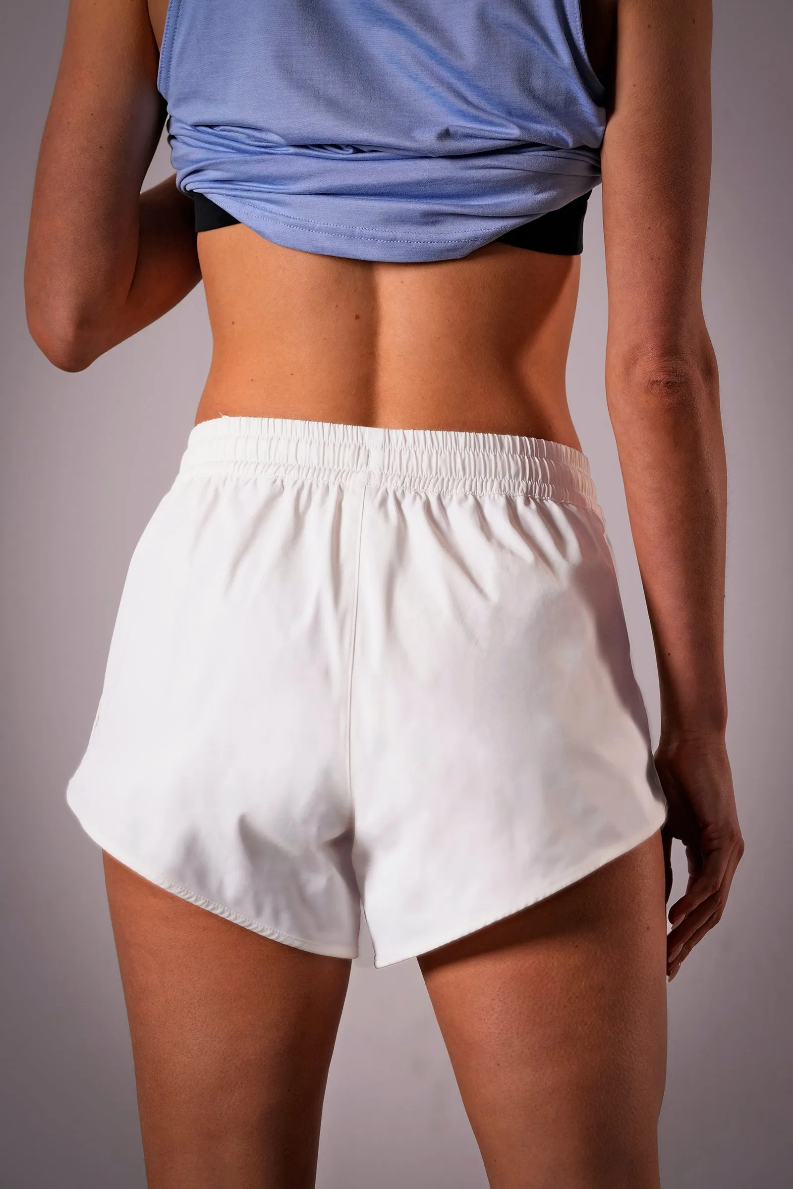 Women's Everywear Lifestyle Shorts - 4-inch Lined
