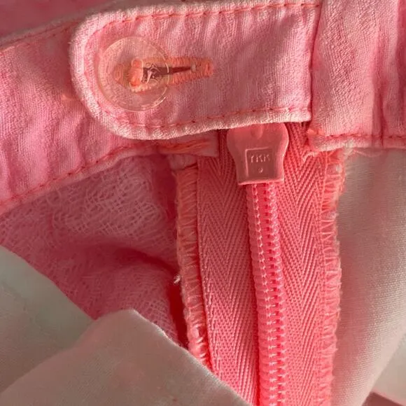 Women's Size 00 Lilly Pulitzer Pink Textured Scalloped The Buttercup Shorts 4&quot;