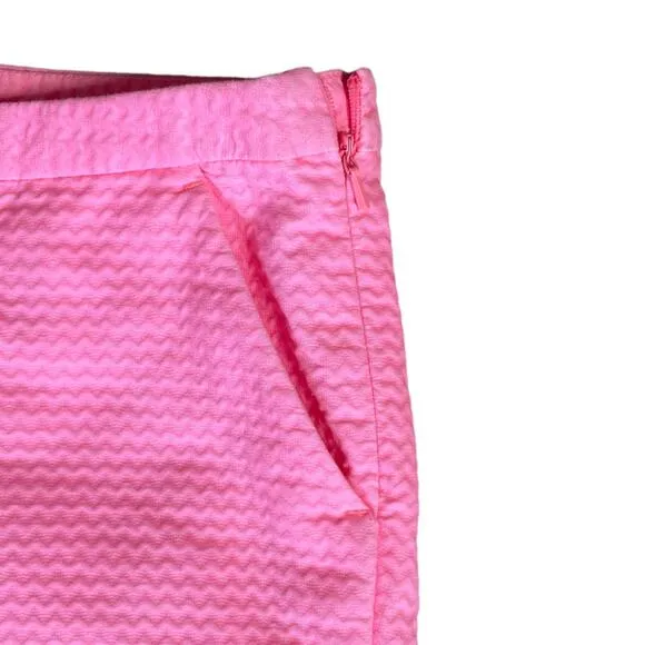 Women's Size 00 Lilly Pulitzer Pink Textured Scalloped The Buttercup Shorts 4&quot;