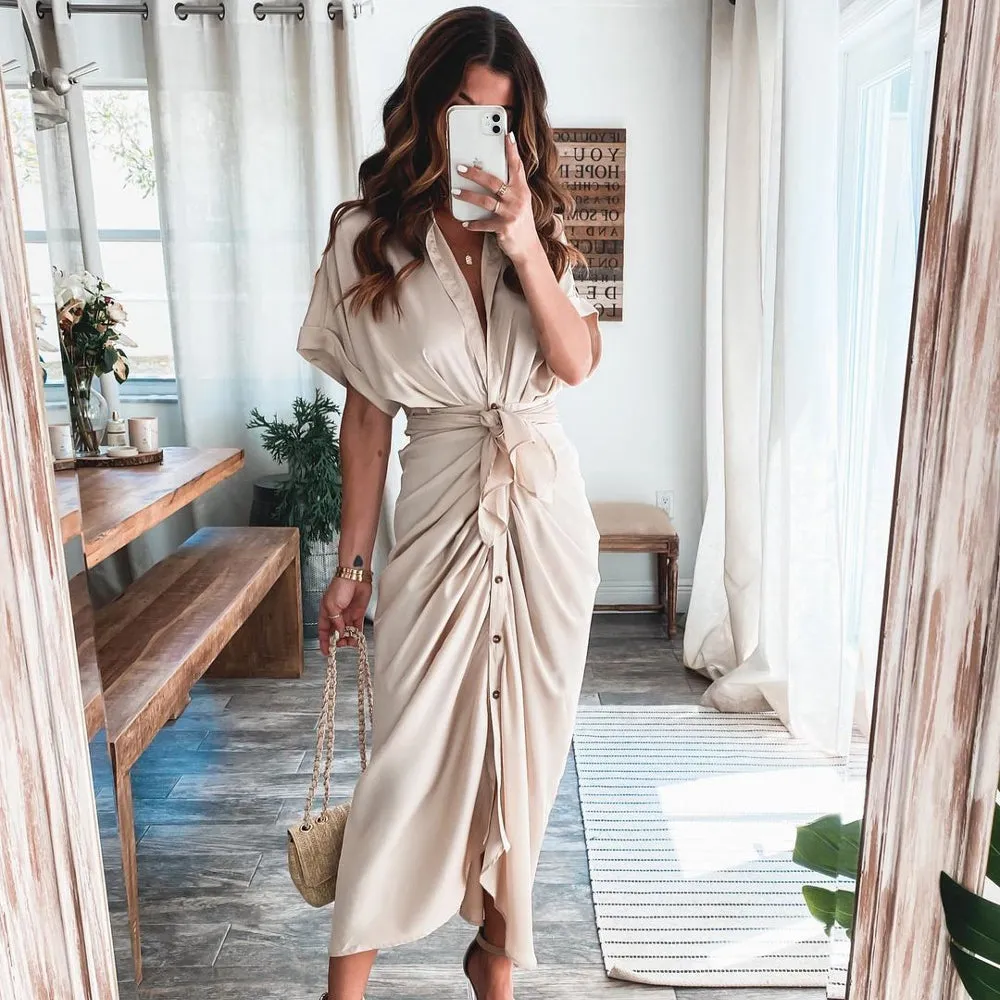 Xanthe | Long dress with button closure